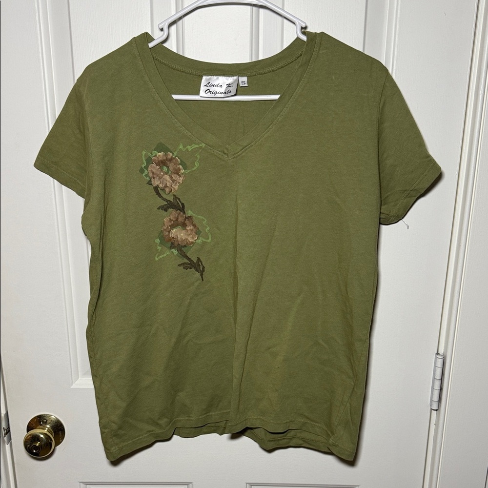 Set of three Floral‎ Painted Tees